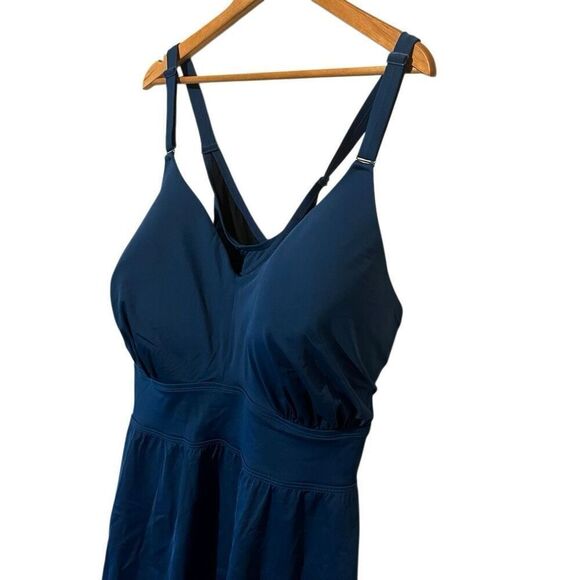 Torrid Wire-Free Racerback Tankini Top Size 6X DD/F torrid size 6 plus size swim - Picture 5 of 8